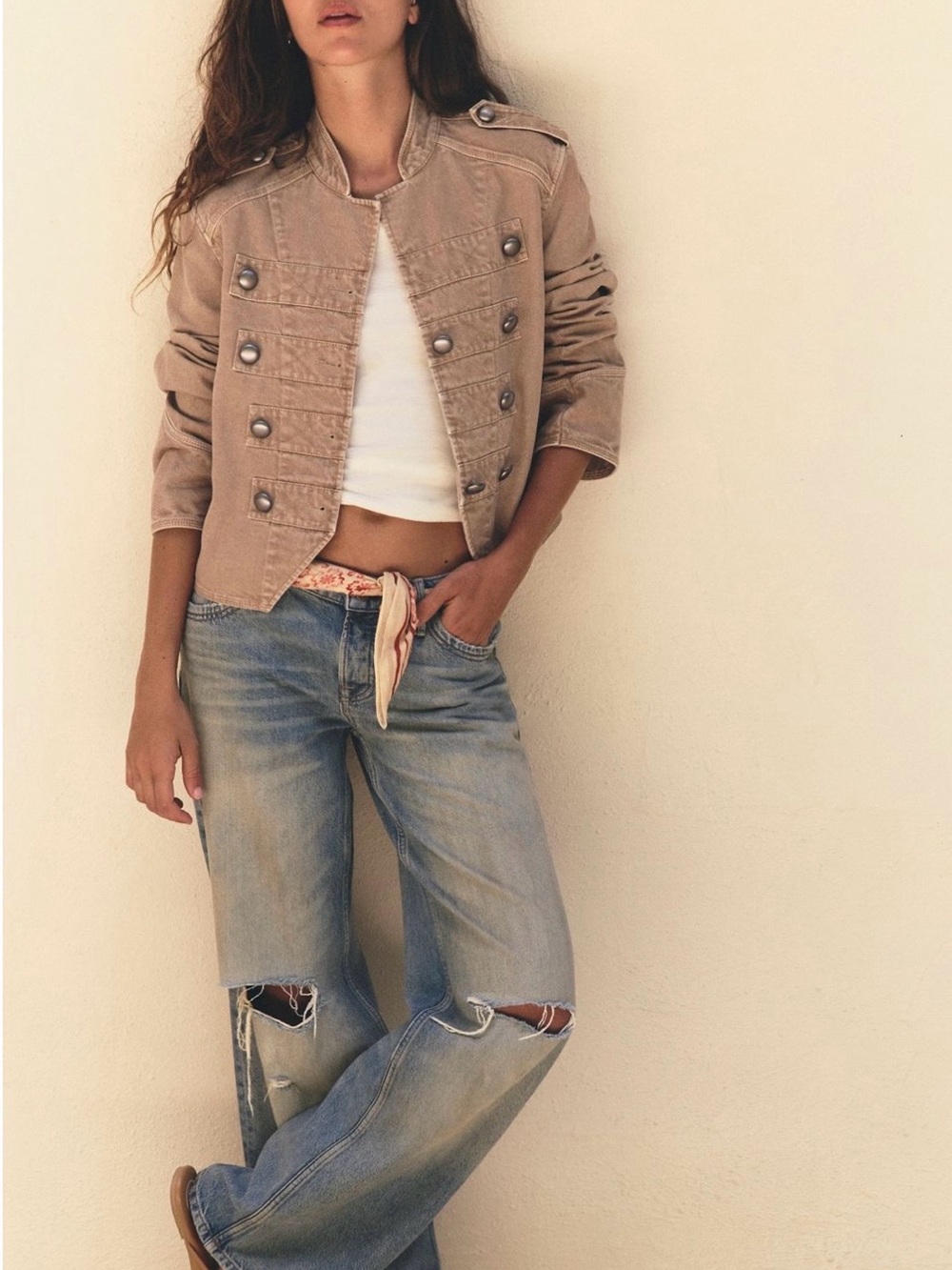 We The Free Tennessee Boyfriend Jeans in Light Blue with Distressed Knees - Picture 2 of 7